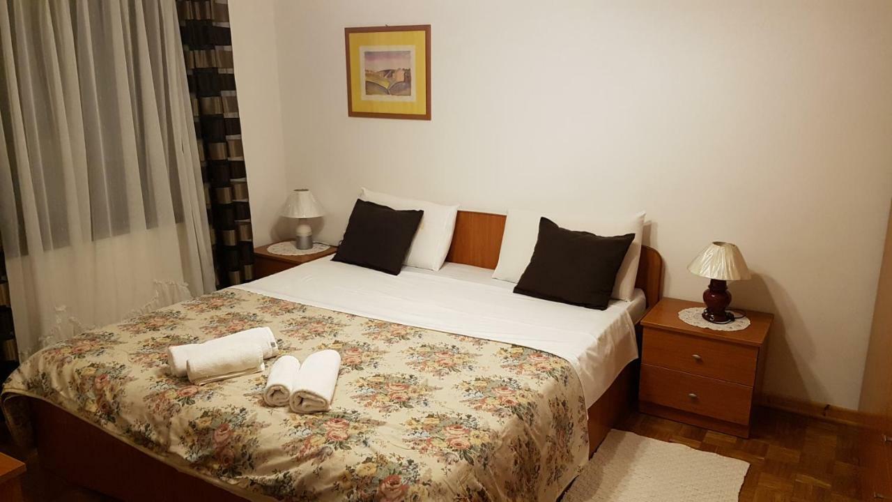 Apartmani Cerova Poreč Exteriör bild